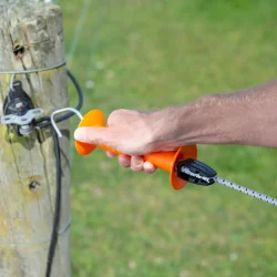 Elastisk ledningsklemme (10)